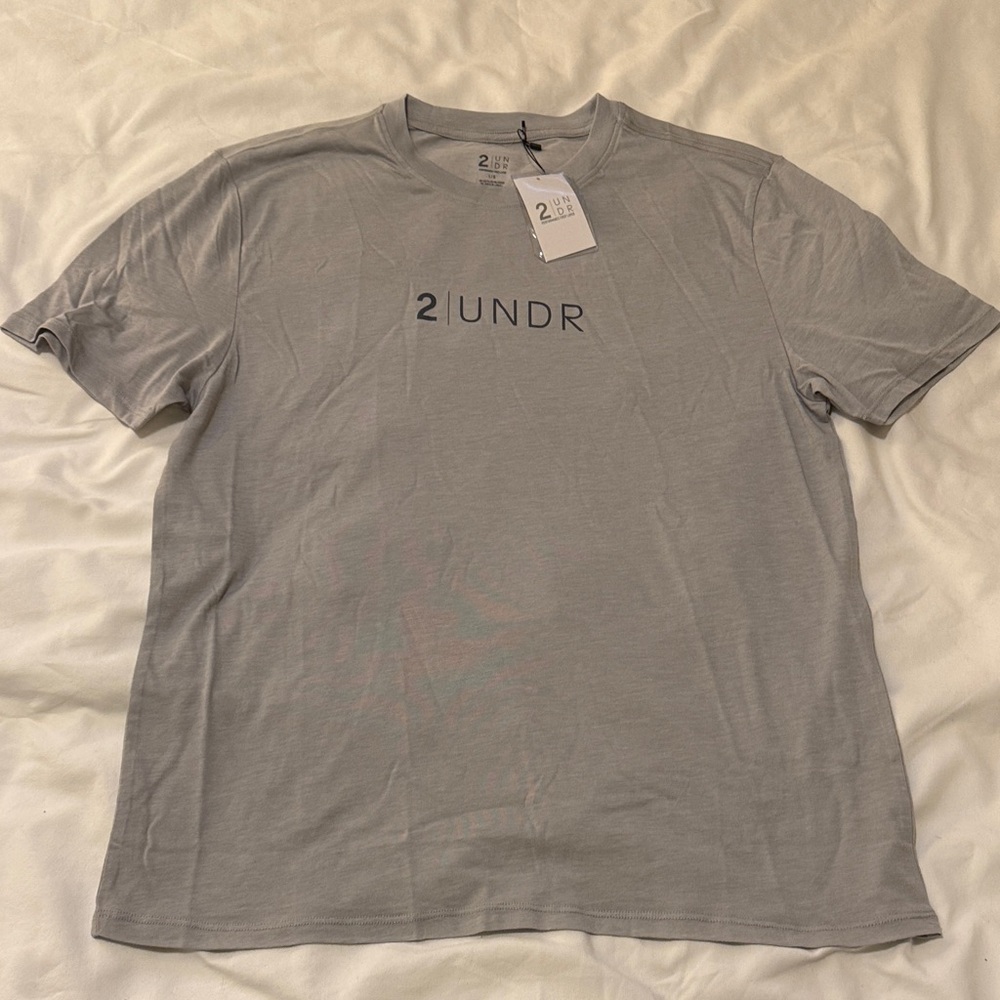 2UNDR Gray Men's Short Sleeve Tee